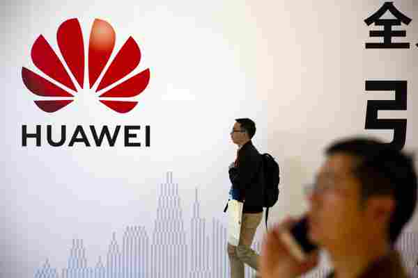 Huawei: Smartphone chips running out under US sanctions